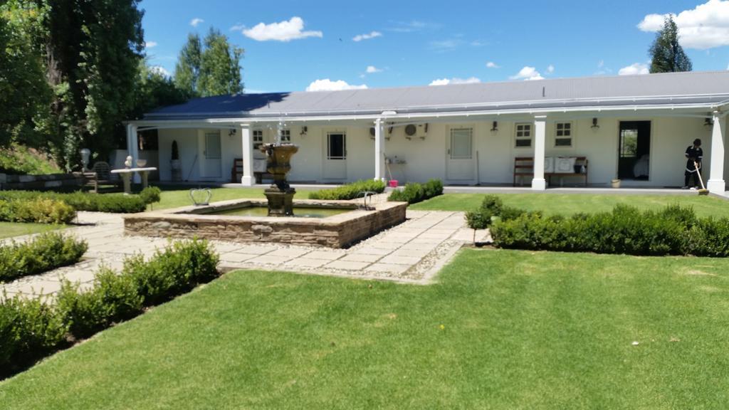 La Riviera Boutique Guesthouse & Spa Aliwal North Exterior photo